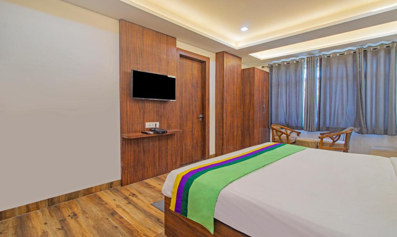 Treebo The Empire Near Taj Mahal Agra Hotel Agra  Bagian luar foto