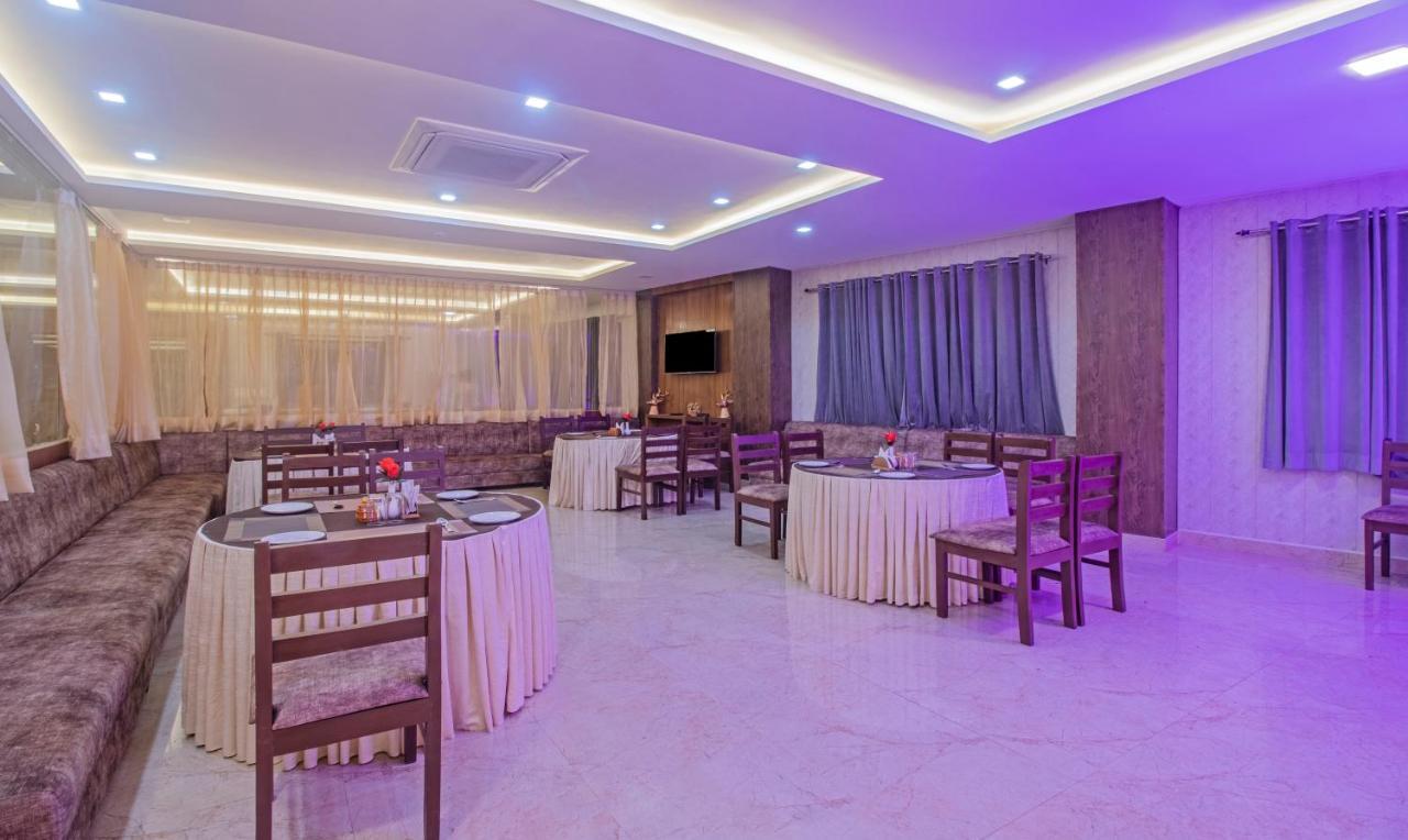 Treebo The Empire Near Taj Mahal Agra Hotel Agra  Bagian luar foto